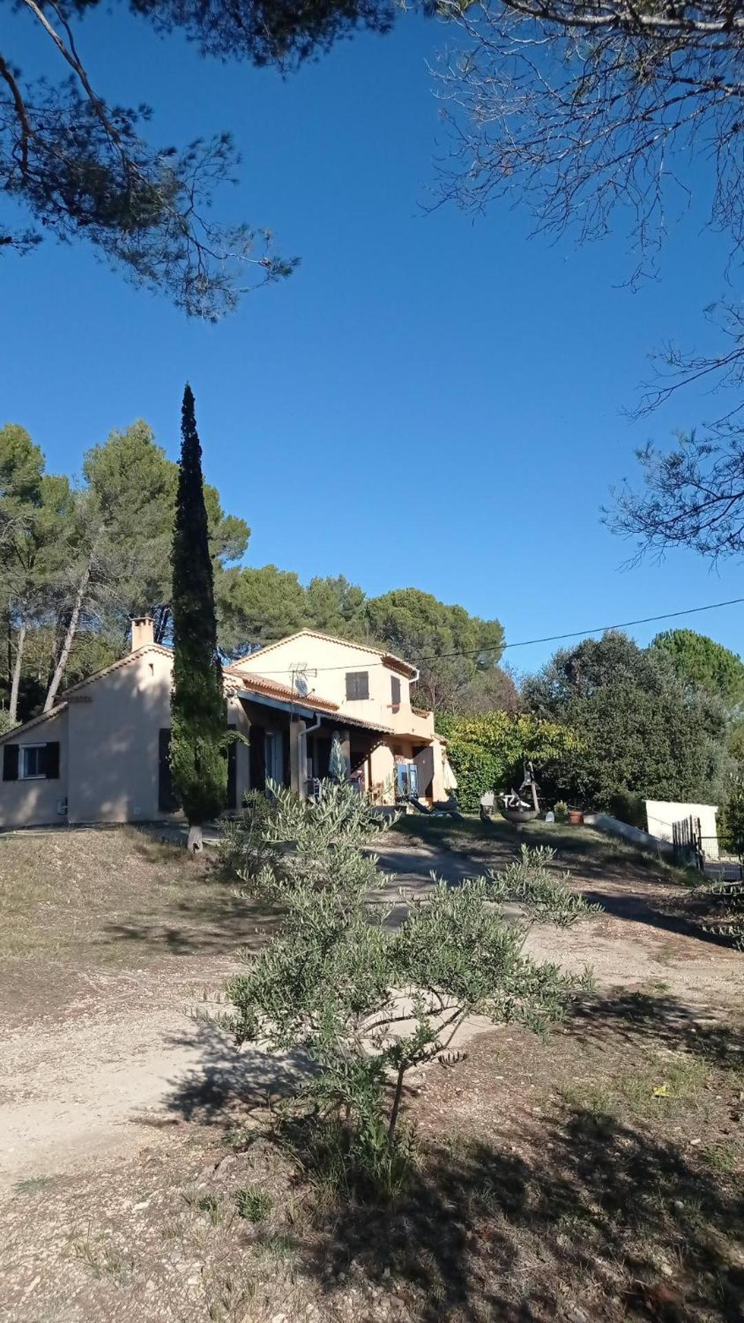 مبيت وإفطار Villelaure Les Cigales المظهر الخارجي الصورة